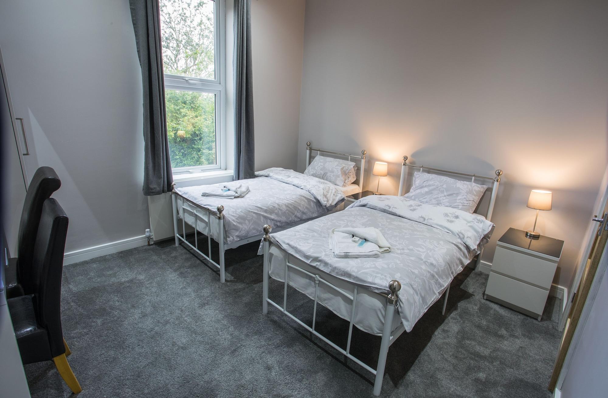 High Bank Hotel Leeds  Bagian luar foto