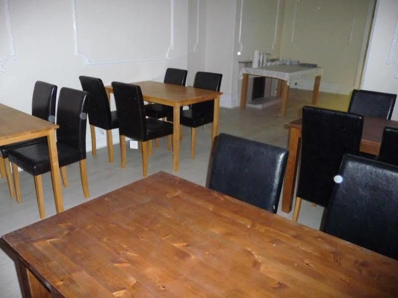 High Bank Hotel Leeds  Bagian luar foto